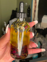 Load image into Gallery viewer, The Dreamy Butterfly Oil
